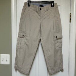 Tommy Hilfiger Women's Size 4 Tan Capris